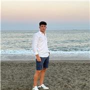 Puedo impartir clases a niños de primaria y secundaria de inglés, matemáticas, biología o química